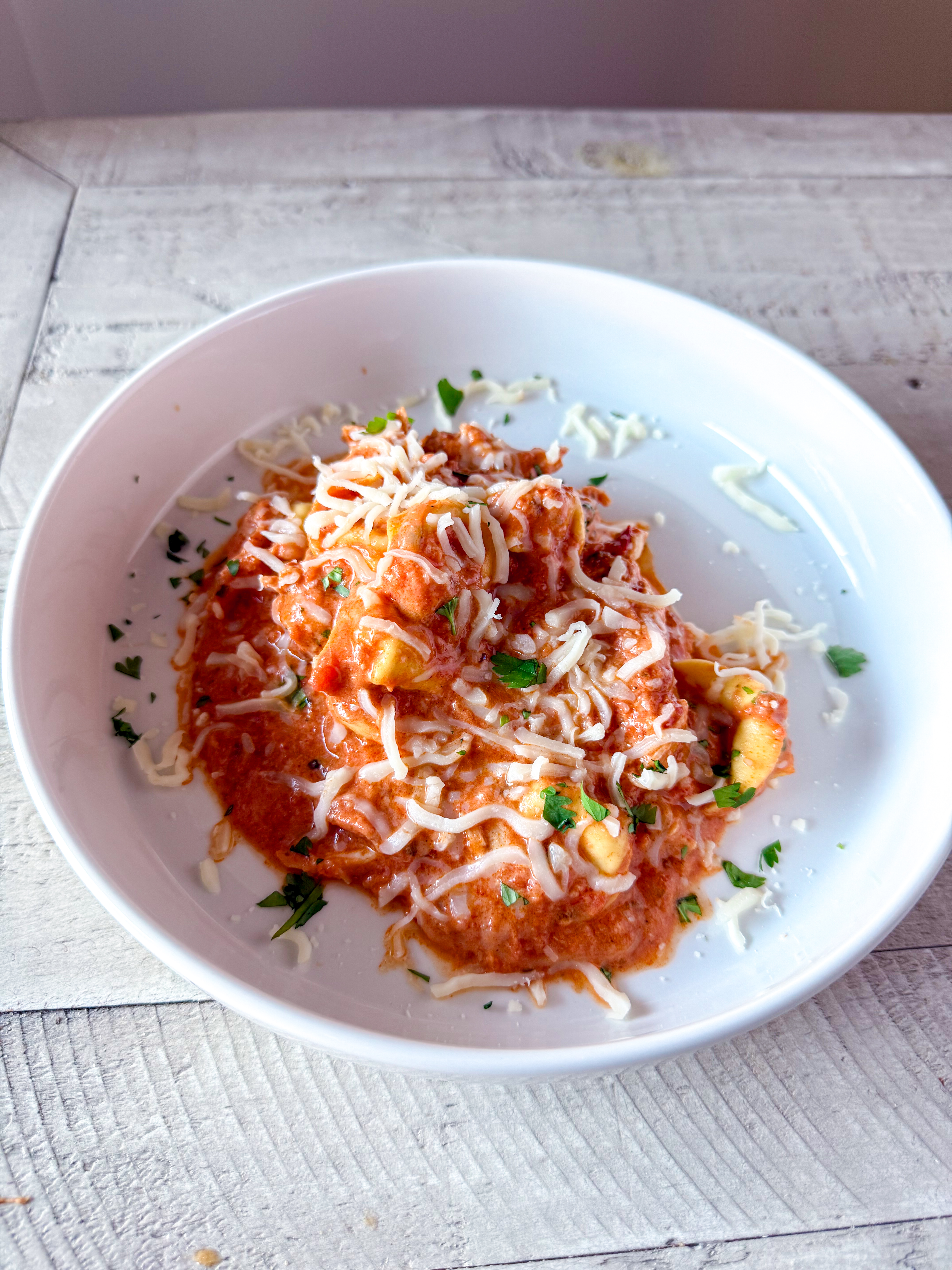 Crockpot Cheesy Chicken Tortellini